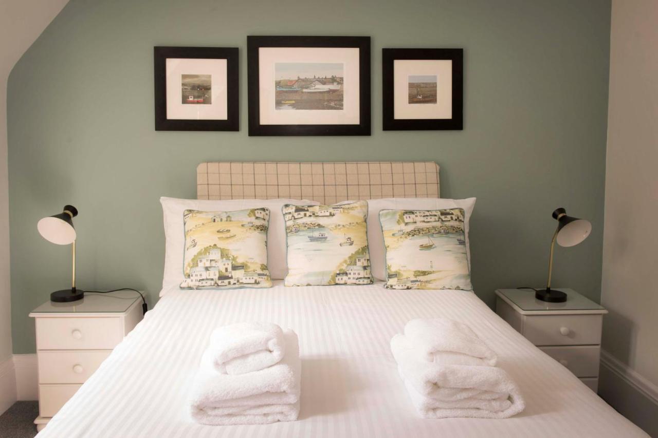 The Royal Oak Hotel Cullen Esterno foto