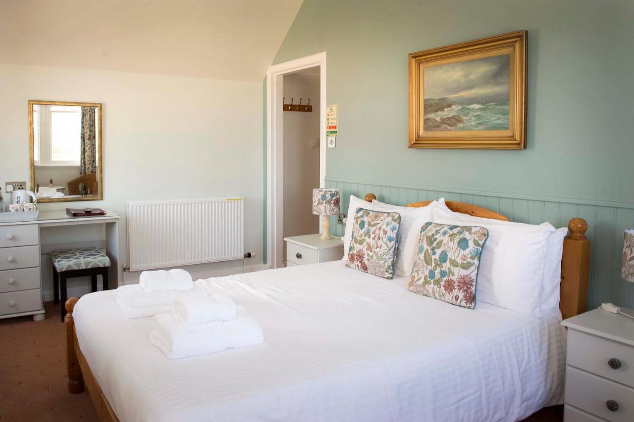 The Royal Oak Hotel Cullen Esterno foto